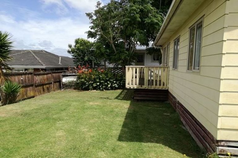 Photo of property in 7 Clayton Road, Manurewa, Auckland, 2102