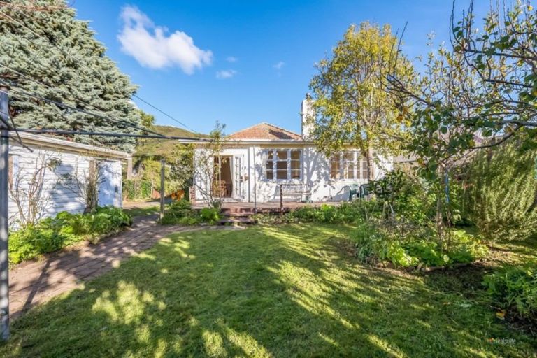 Photo of property in 15 Melvill Grove, Waterloo, Lower Hutt, 5011