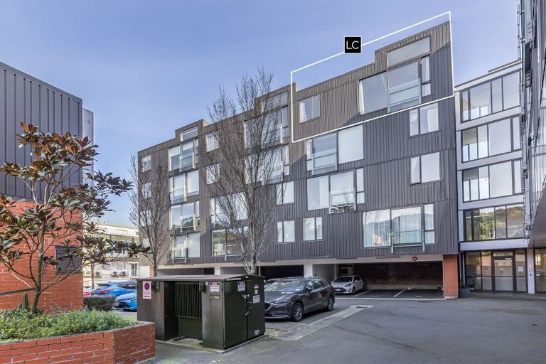 Photo of property in Nouvo Apartments, 5h/21 Rugby Street, Mount Cook, Wellington, 6021
