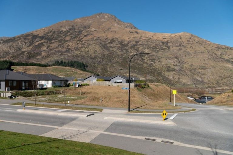 Photo of property in 2 Jones Avenue, Lower Shotover, Queenstown, 9304