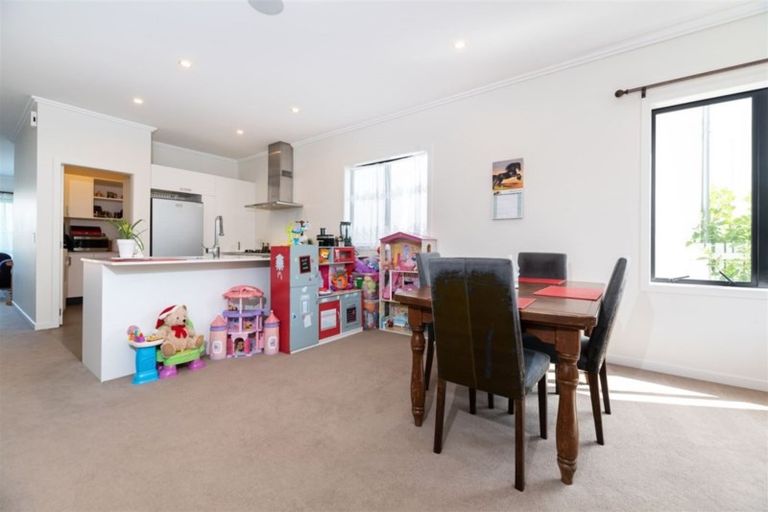 Photo of property in 22 Saltmarsh Road, Hobsonville, Auckland, 0616