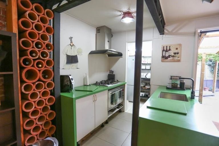 Photo of property in 25 Guildford Street, Burnside, Christchurch, 8053