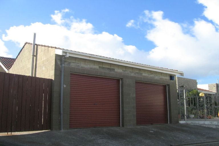 Photo of property in 1 Phoenix Way, Brooklyn, Wellington, 6021