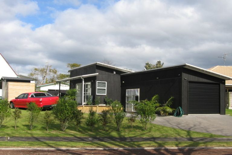 Photo of property in 1 Pleasant Place, Pauanui, Hikuai, 3579