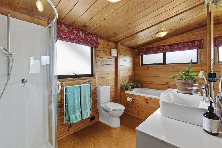 Photo of property in 16 Virginia Grove, Brooklyn, Wellington, 6021