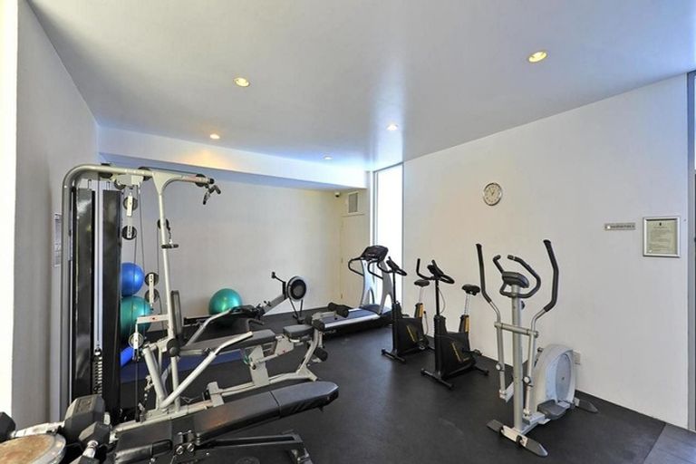 Photo of property in Sanctum Apartment, 10 Ebor Street, Te Aro, Wellington, 6011