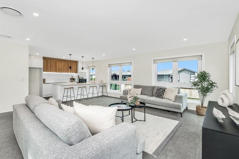 Photo of property in 19a Lewis Crescent, Rolleston, 7614