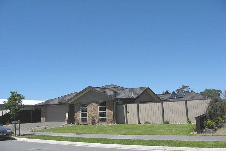 Photo of property in 60 Reka Street, Parklands, Christchurch, 8083