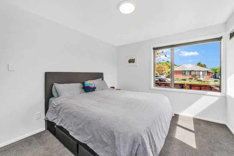 Photo of property in 17 Pahau Place, Cracroft, Christchurch, 8025