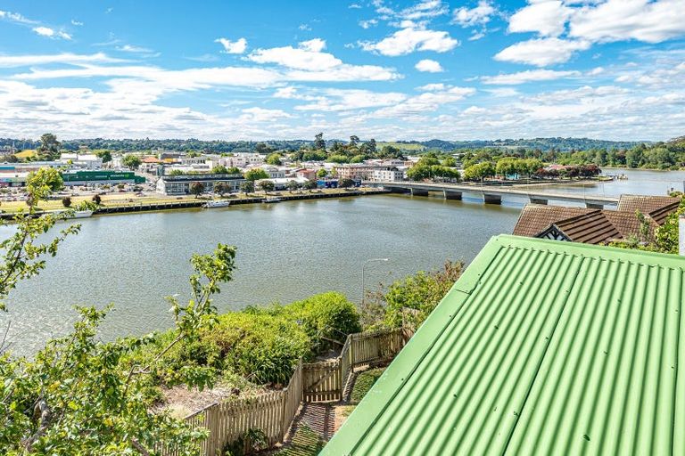 Photo of property in 21 Putiki Drive, Durie Hill, Whanganui, 4500
