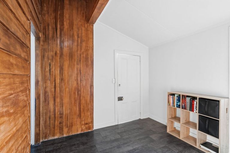 Photo of property in 21 Taruna Place, Havelock North, 4130