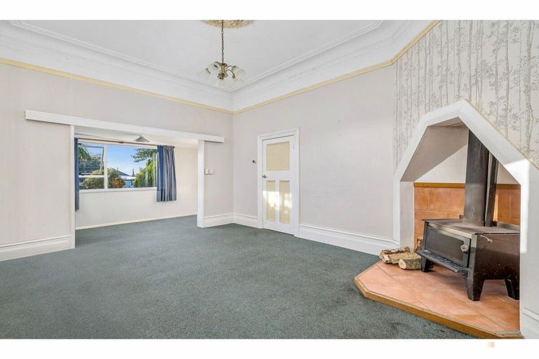 Photo of property in 30 Rhodes Street, Waimate, 7924