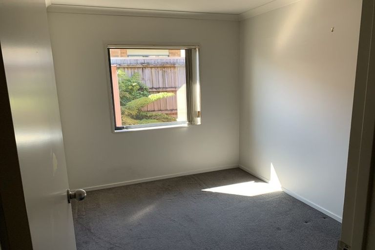 Photo of property in 42 Mandalay Place, Waiuku, 2123