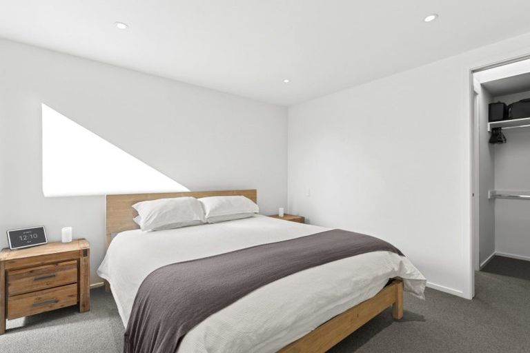 Photo of property in 32 Burbank Road, Wanaka, 9382