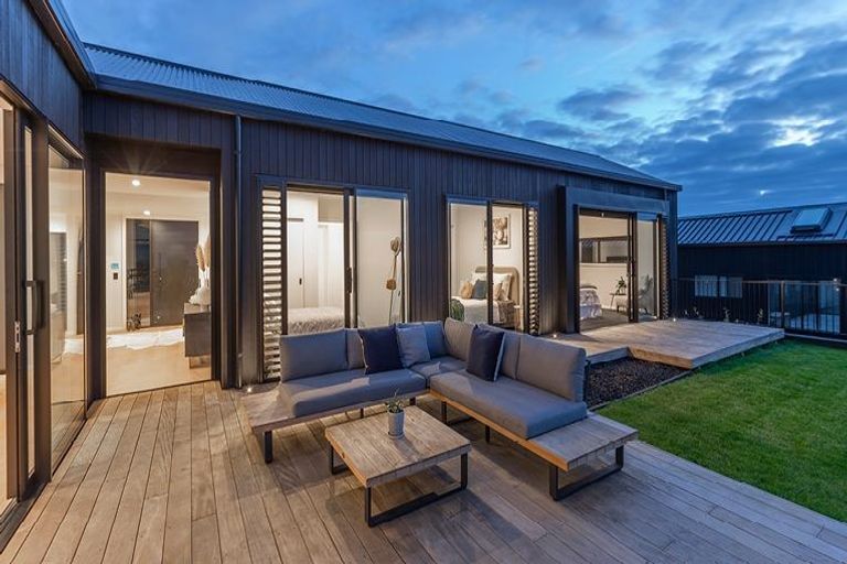 Photo of property in 298 Kitchener Road, Pukekohe, 2120