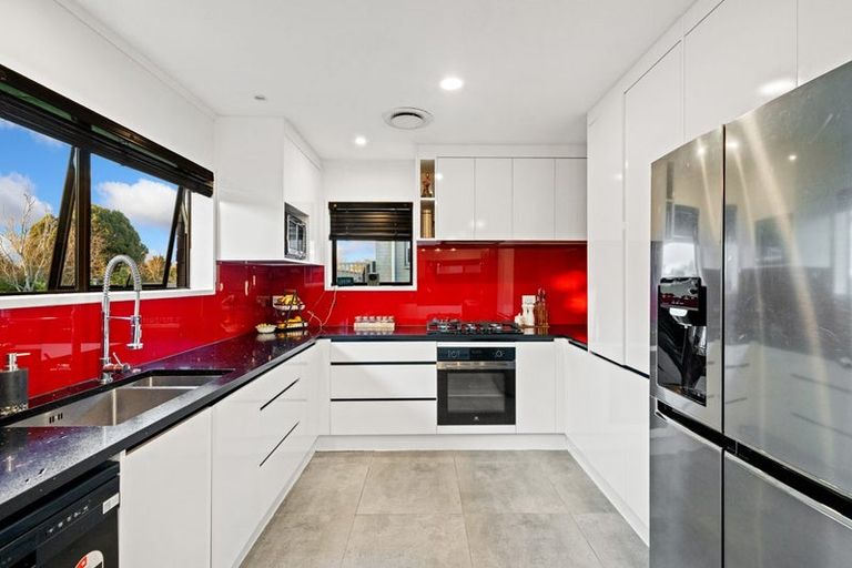 Photo of property in 20 Moloney Terrace, Pukekohe, 2120
