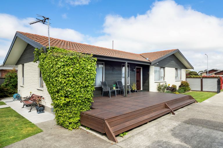 Photo of property in 34 Trevor Street, Hornby, Christchurch, 8042