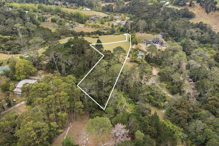 Photo of property in 69 Collings Drive, Lucas Heights, 0793