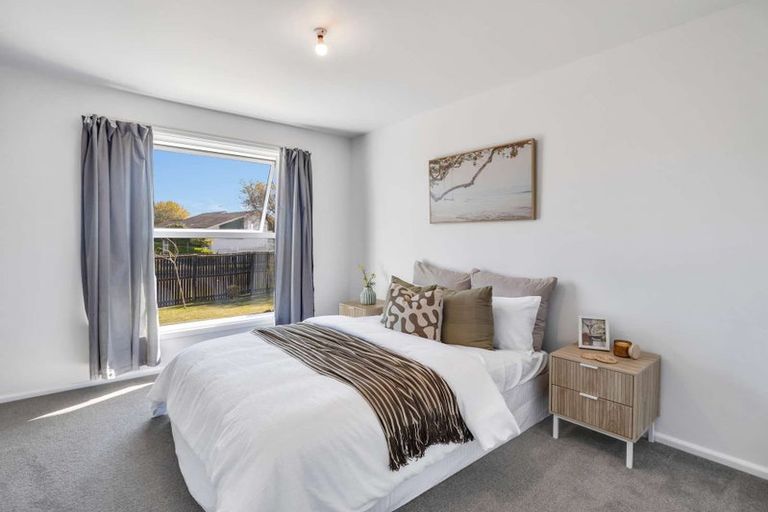 Photo of property in 12 Delaware Crescent, Russley, Christchurch, 8042