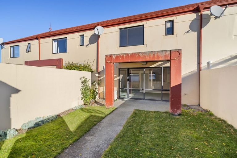 Photo of property in 42 Stanmore Road, Phillipstown, Christchurch, 8011
