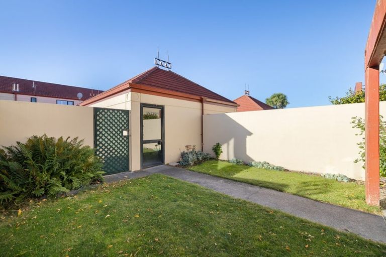 Photo of property in 42 Stanmore Road, Phillipstown, Christchurch, 8011