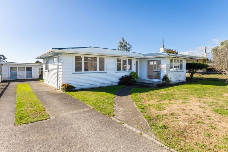 Photo of property in 48 Lupin Road, Otaki, 5512