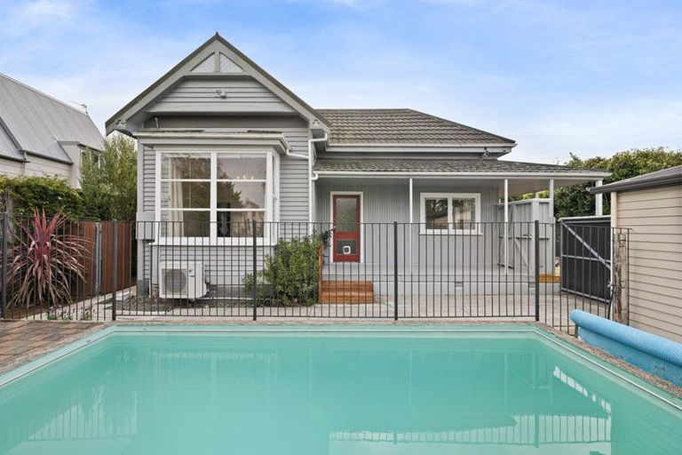 Photo of property in 309 Eastern Terrace, Sydenham, Christchurch, 8023