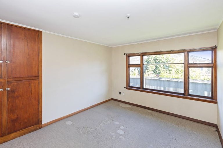 Photo of property in 12 Aorangi Road, Bryndwr, Christchurch, 8053