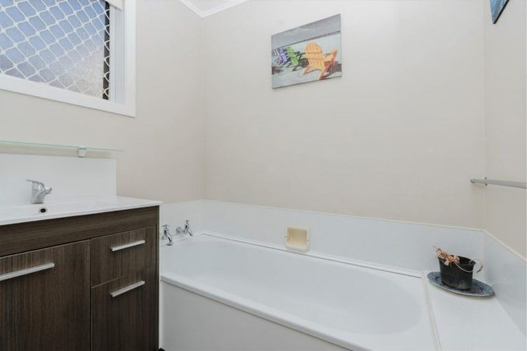 Photo of property in 10 Lafferty Street, Maeroa, Hamilton, 3200