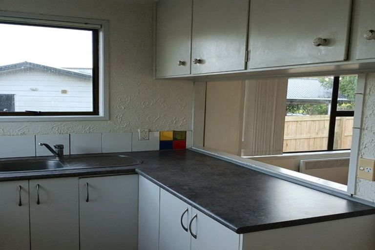 Photo of property in 10 Elvira Place, Ranui, Auckland, 0612
