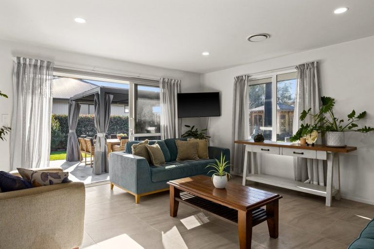 Photo of property in 3 Cape Grove, Haumoana, Hastings, 4180