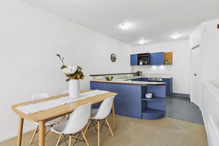Photo of property in Luxford Villas, 114/72 Herald Street, Berhampore, Wellington, 6023