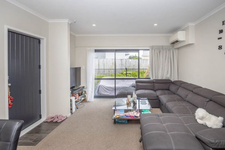 Photo of property in 3/16 Jones Crescent, Melville, Hamilton, 3206