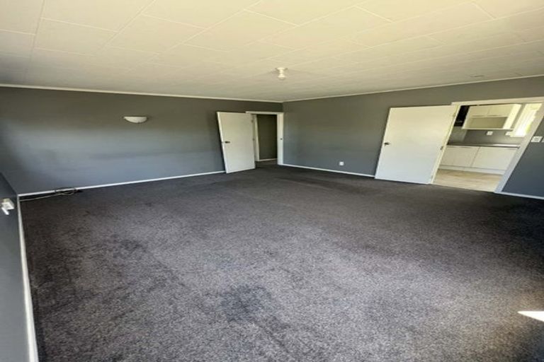 Photo of property in 68 Gladstone Road, Northcote, Auckland, 0627