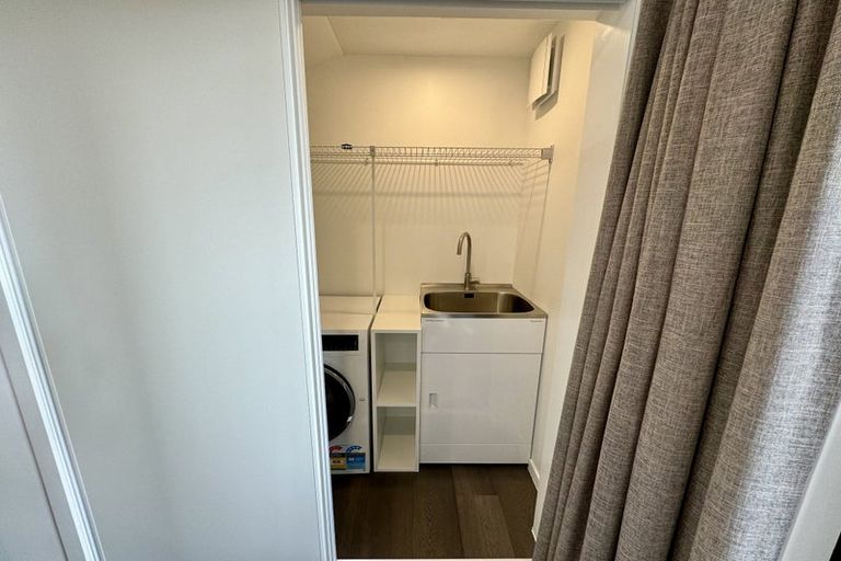 Photo of property in 3 Te Puketoka Lane, Mangere, 2022