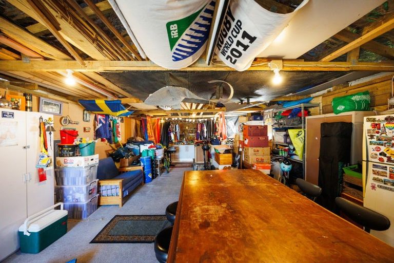 Photo of property in 93 Featherston Street, Takaro, Palmerston North, 4412