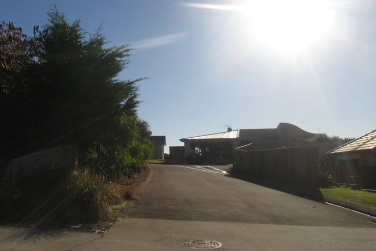 Photo of property in 60 Navigation Drive, Whitby, Porirua, 5024