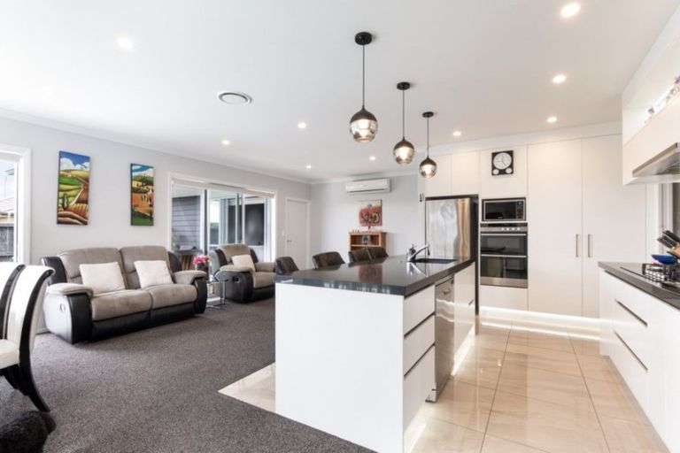 Photo of property in 19 Kowhai Drive, Cambridge, 3434