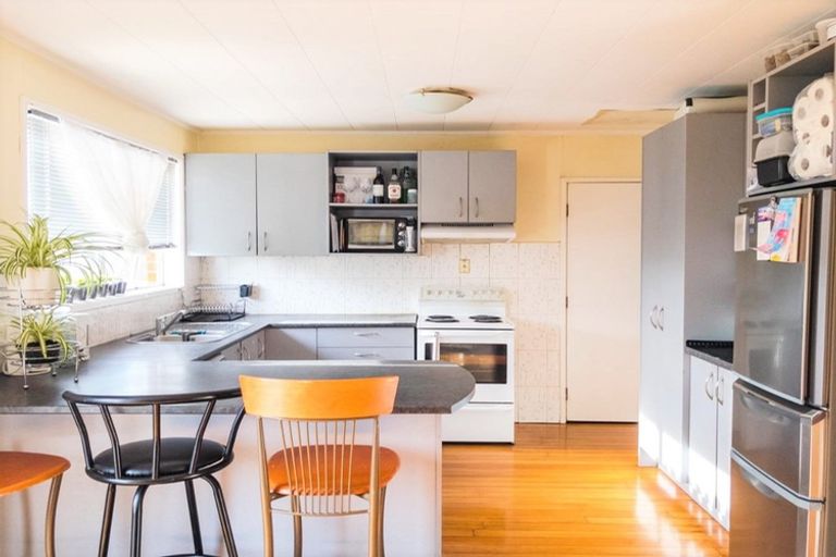 Photo of property in 306 Pakuranga Road, Pakuranga Heights, Auckland, 2010