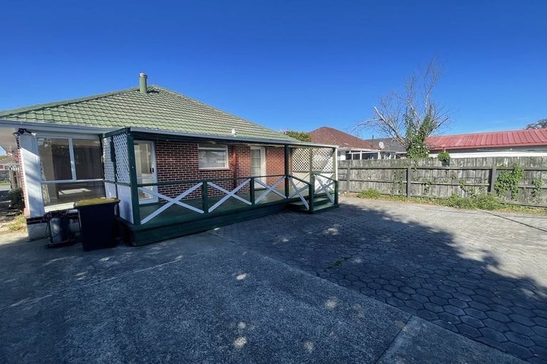 Photo of property in 67 Appleby Crescent, Burnside, Christchurch, 8053