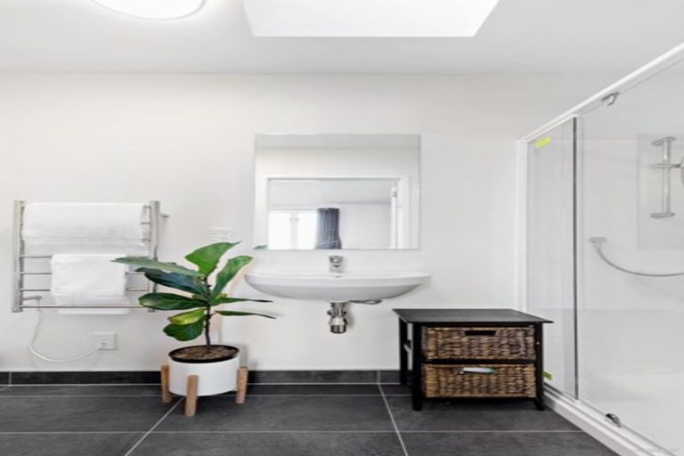 Photo of property in 77 Grove Road, Papakura, 2110