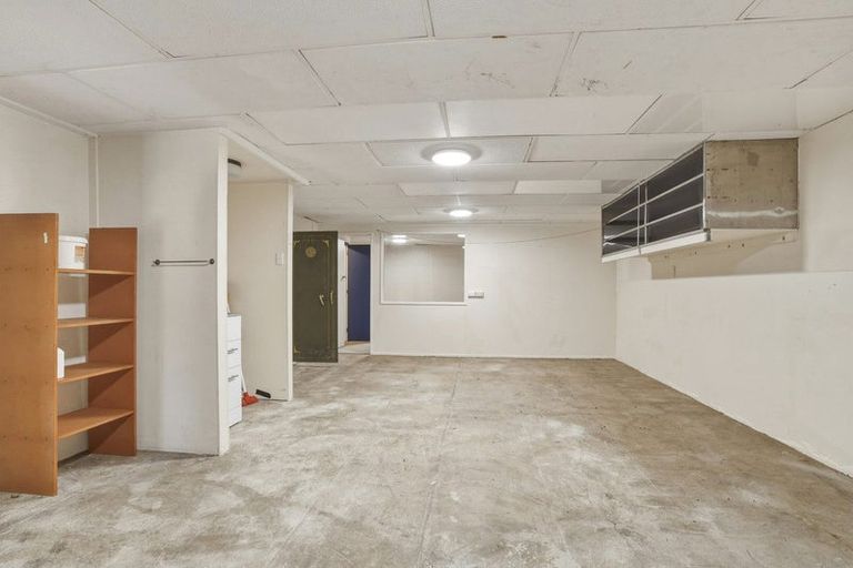 Photo of property in 360 Kaikorai Valley Road, Bradford, Dunedin, 9011