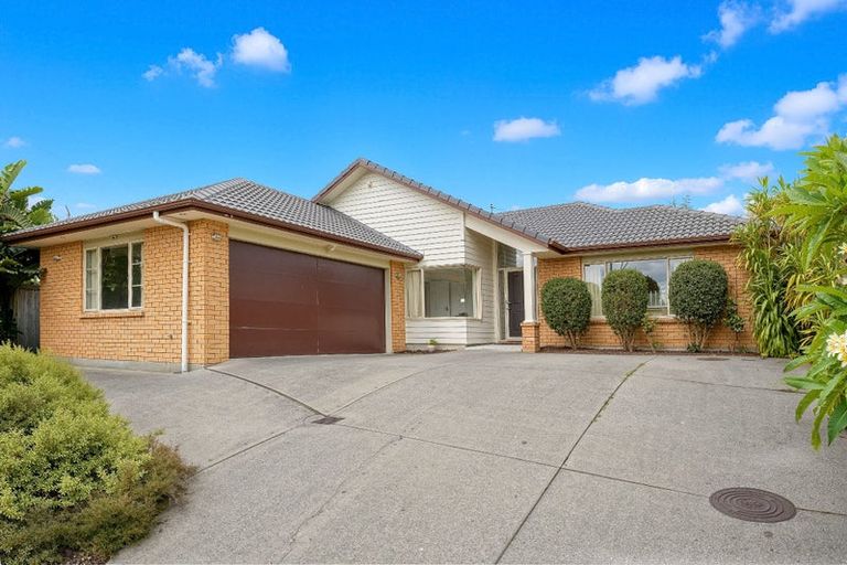 Photo of property in 24 Sapperton Drive, Henderson, Auckland, 0612