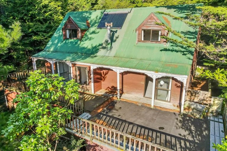 Photo of property in 122 Plateau Road, Te Marua, Upper Hutt, 5018