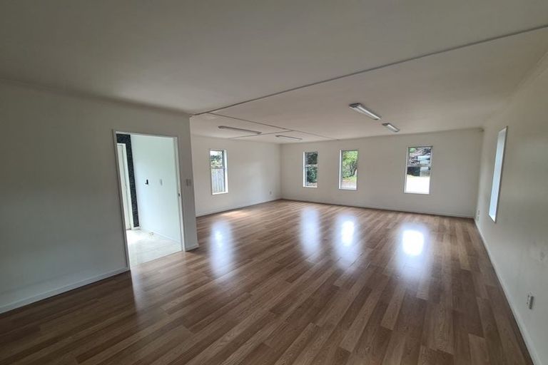 Photo of property in 42 Kapiti Road, Paraparaumu, 5032