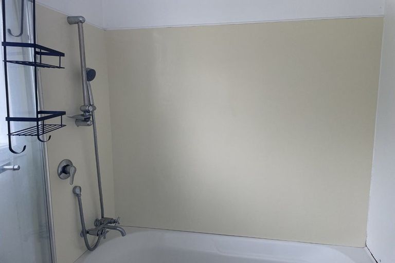 Photo of property in 5 Julian Place, Otara, Auckland, 2023