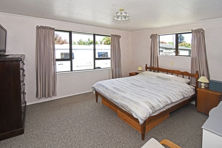 Photo of property in 20 Massey Place, Masterton, 5810