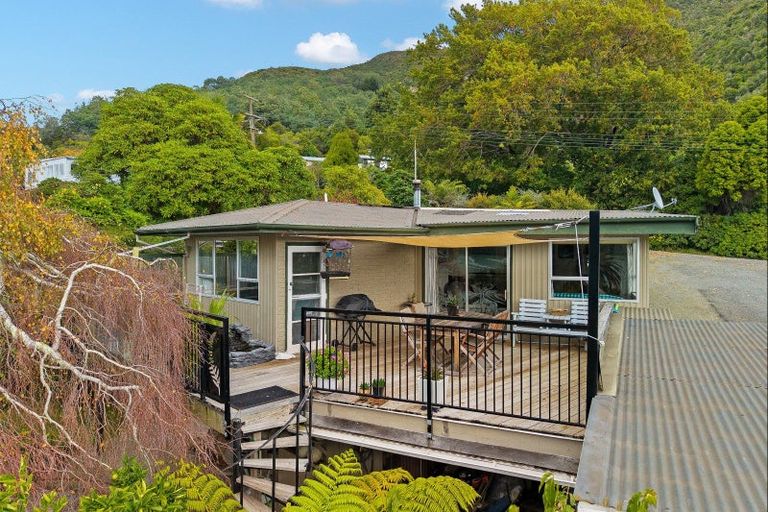 Photo of property in 38 Moenui Road, Havelock, Picton, 7281