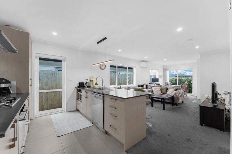 Photo of property in 101 Kuaka Drive, Takanini, 2112