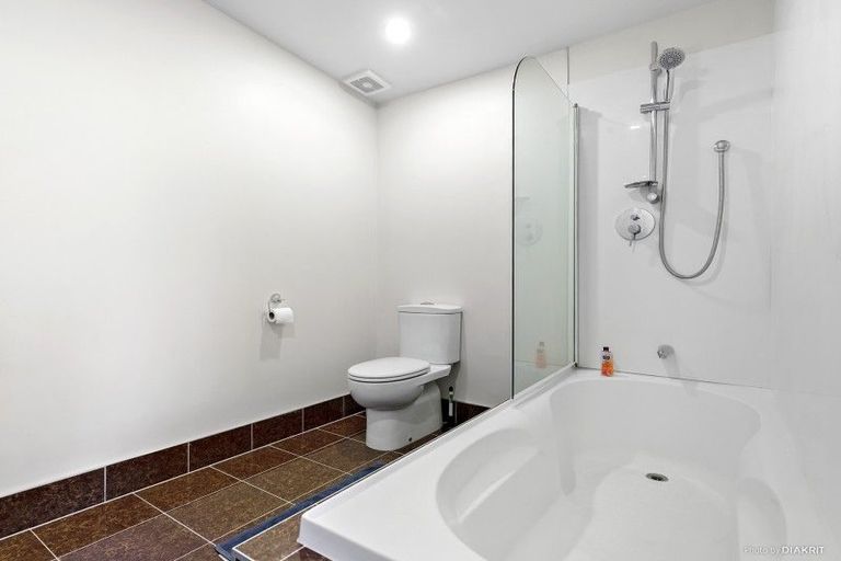 Photo of property in 69u6 Sheridan Terrace, Johnsonville, Wellington, 6037